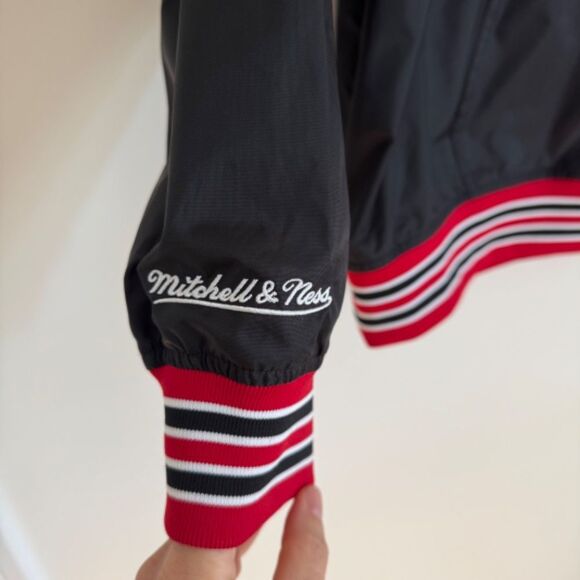 Mitchell & Ness 90s Inspired Chicago Bulls Pullover Jacket | Size L - Picture 2 of 7